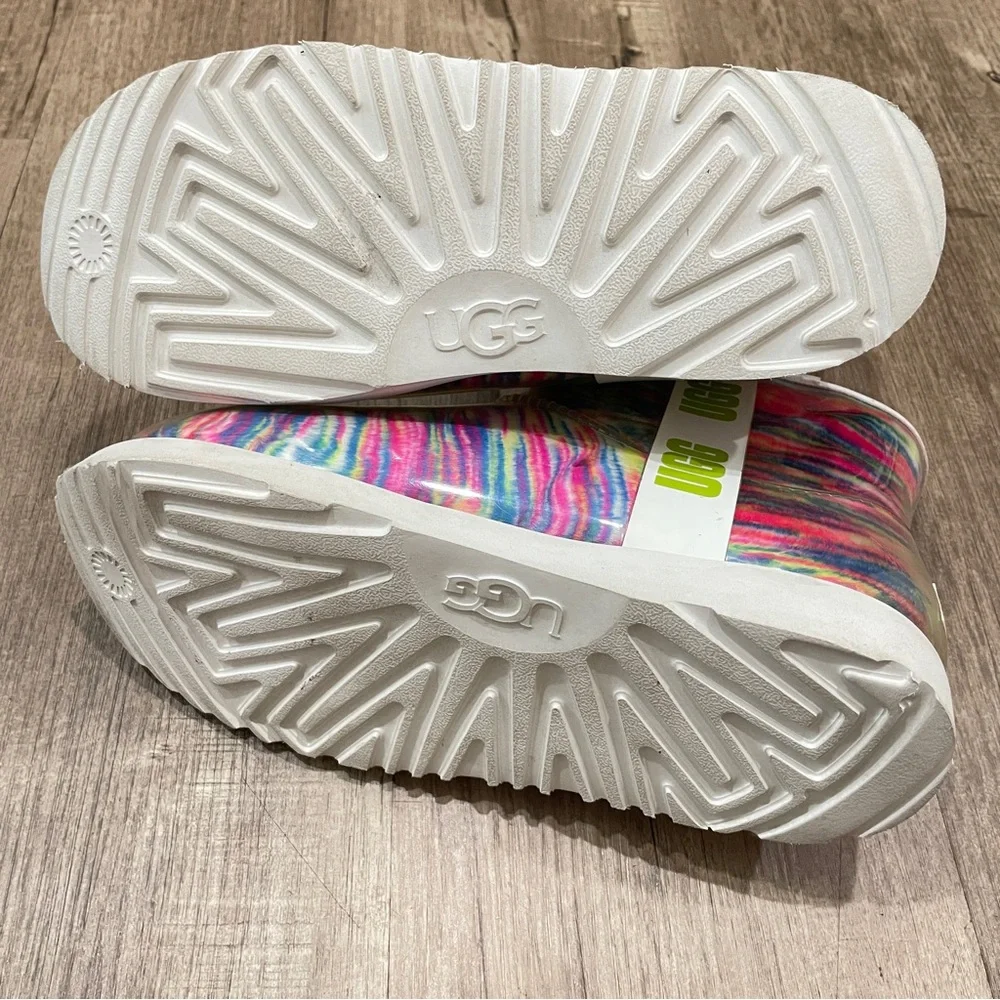 UGG classic clear